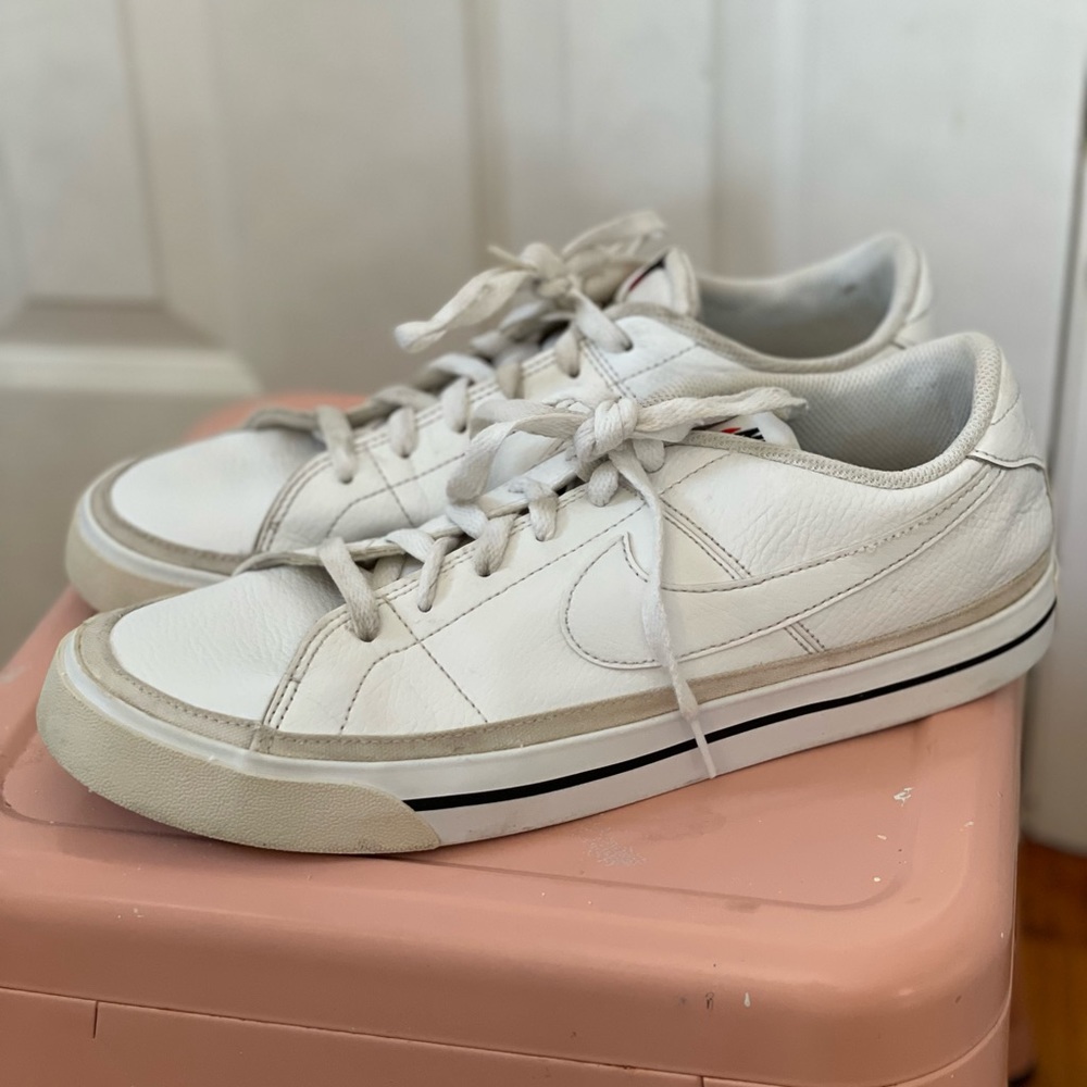 Women’s Nike Court Legacy